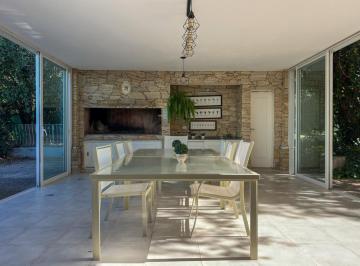 Casa · 483m² · 10 Ambientes · 2 Cocheras · Casa en Venta 4 Dorm. Country Altos del Chateau