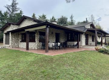 Casa · 180m² · 6 Ambientes · 2 Cocheras · Casa de 3 Dorm. Costa Al Lago Los Molinos