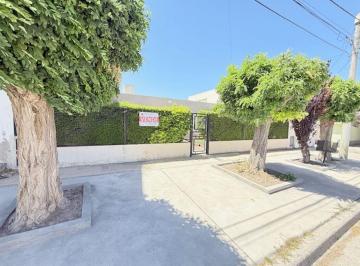 Casa de 7 ambientes, Trelew · Venta Casa Zona Semi Céntrica