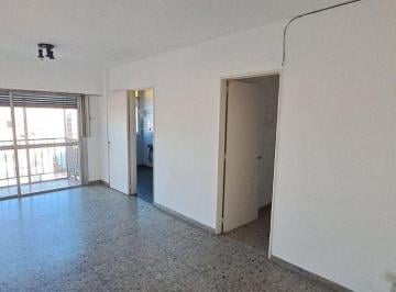 Departamento de 2 ambientes, Quilmes · Alquiler Depto 2 Amb. Frente a Estacion Quilmes Centro