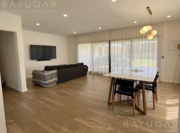 Casa · 114m² · 4 Ambientes · Venta Casa - Barrio Santa Lucia, Pilar del Este