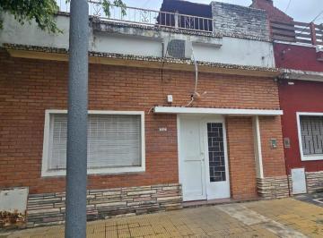 Casa · 58m² · 5 Ambientes · Casa en Venta en Jose León Suarez