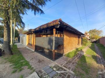 PH de 3 ambientes, Morón · Casa PH 3 Ambientes Al Frente con Patio en Castelar