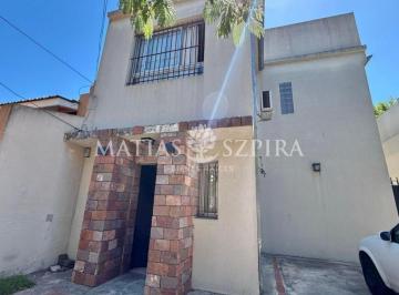 Casa · 170m² · 5 Ambientes · 2 Cocheras · Venta Casa Castelar Sur