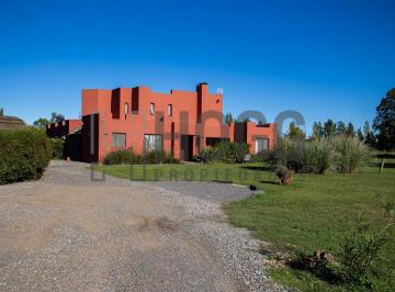 HOG-HOG-1300_2 · Casa San Antonio de Areco - Galpón Pileta 1ha