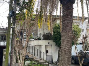 Casa de 8 ambientes, Tigre · Casa Chalet en Venta Multifamiliar - 8 Ambientes con Jardín en Tigre/ Tigre Centro