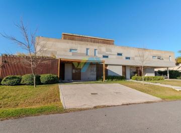 Casa · 600m² · 5 Ambientes · 1 Cochera · Casa Chalet en Venta en Altos de Campo Grande, Pilar, G. B. a. Zona Norte