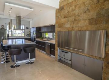 Parrilla · Venta Casa en Lagos de Canning I