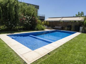 Pileta · Venta Casa en Lagos de Canning I