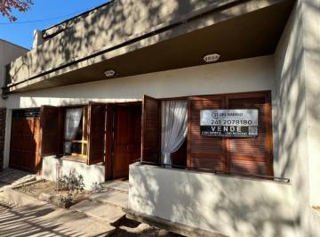 Casa · 350m² · 10 Ambientes · 2 Cocheras · Casa en Venta en La 5ª Sección