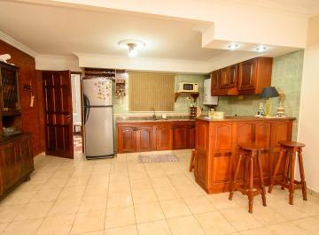 Casa · 320m² · 3 Ambientes · 2 Cocheras · Casa en Santa Fe