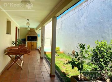 Casa · 106m² · 3 Ambientes · 1 Cochera · Casa en Venta, 3 Ambientes en Quilmes. Apto Credito