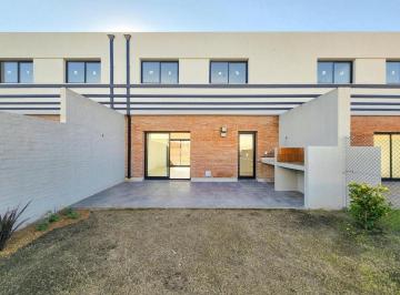 Casa · 94m² · 4 Ambientes · 1 Cochera · En Venta - Casa Dúplex a Estrenar en Tierra Nueva–fisherton