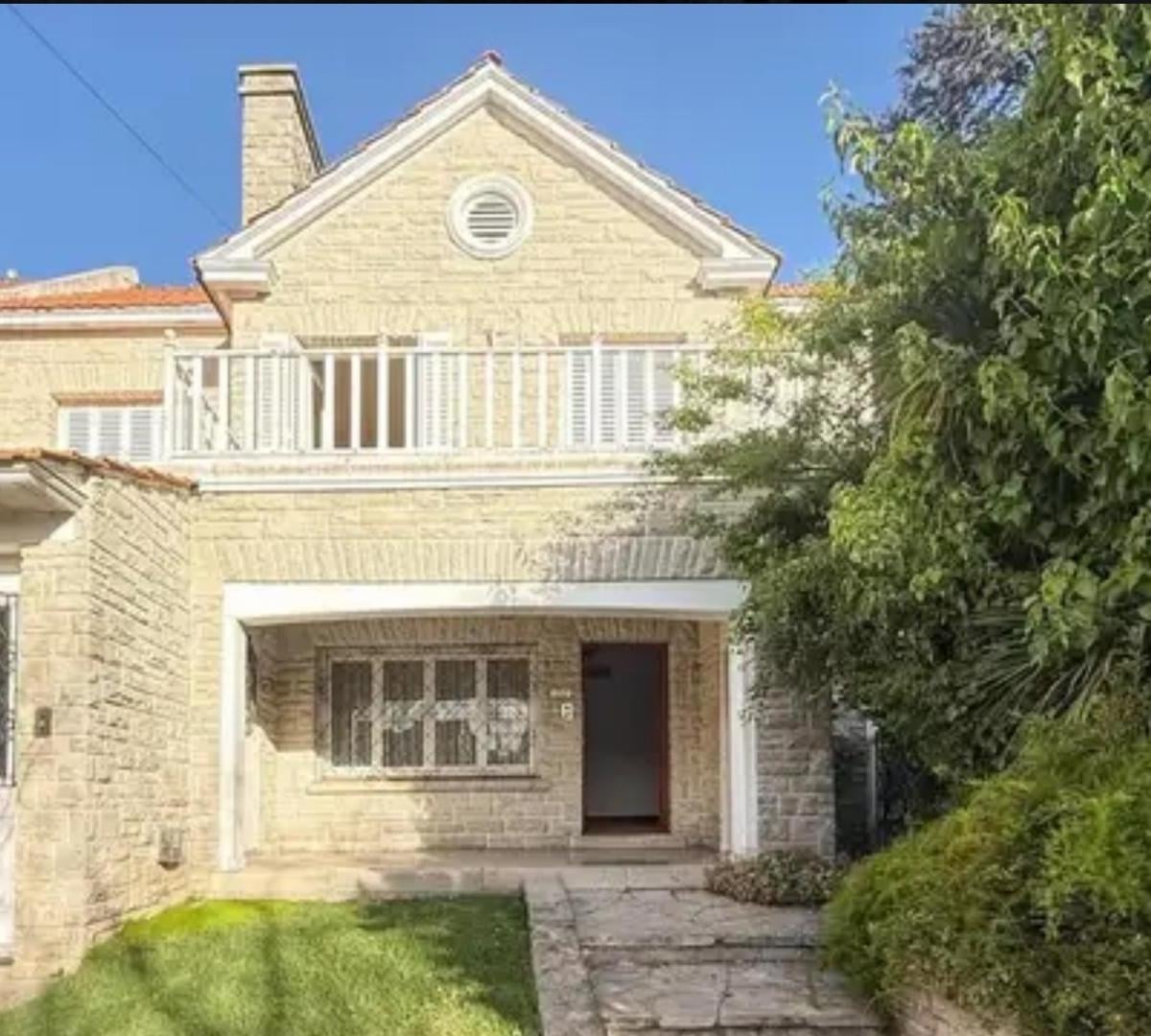 Casa 6 amb, 400m² en Stella Maris, ideal para modernizar