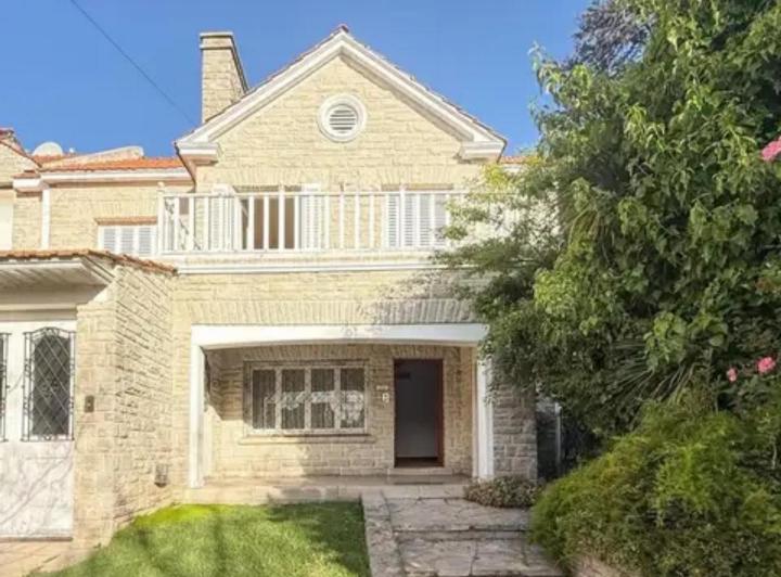 Casa · 341m² · 6 Ambientes