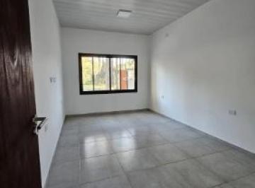 Casa · 95m² · 3 Ambientes · 1 Cochera · Casa en Venta - 2 Dorm. 2 Baños - Berazategui
