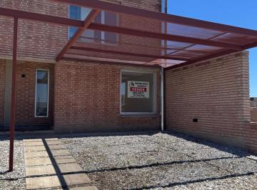 Casa · 180m² · 5 Ambientes · 2 Cocheras · Casa - Docta Av