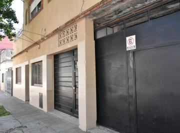 Casa · 157m² · 4 Ambientes · 2 Cocheras · Casa en Planta Baja - Caseros