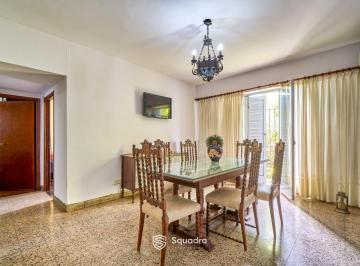 Departamento · 80m² · 4 Ambientes · Venta - Casa en Planta Alta de 2 Dorm., Balcón. España y Hospitales, Rosario.