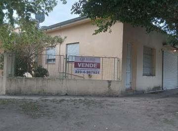 PH · 190m² · 4 Ambientes · 1 Cochera · Casa en PH 3 Amb. + PH 2 Amb. Barrio Regional Mar del Plata