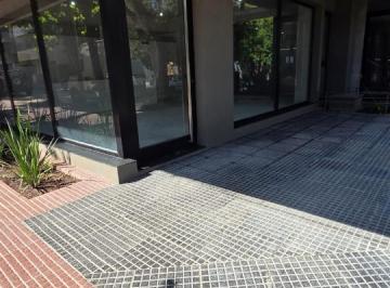Local comercial · 104m² · Local en San Fernando