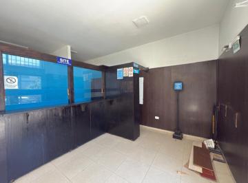 Local comercial de 4 ambientes, Lanús · Local Comercial en Alquiler Centro Lanus Este