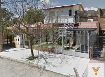 Casa · 168m² · 4 Ambientes · Casa en Venta - 3 Dorm. 3 Baños - Córdoba