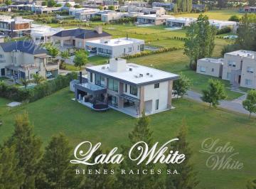 Casa · 254m² · 5 Ambientes · 6 Cocheras · Casa con 4 Dorm. en Venta - Fincas del Alba, Canning, Ezeiza