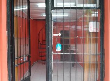 Local comercial · 28m² · 2 Ambientes · Local Comercial en Venta - 1 Baño - Parque Patricios