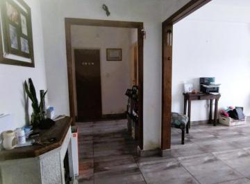 Departamento · 150m² · 5 Ambientes · Venta Departamento de 5 Ambientes Castelar Sur
