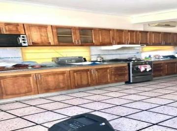 Casa · 120m² · 7 Ambientes · Casa en Venta - 5 Dorm. 3 Baños - Ringuelet
