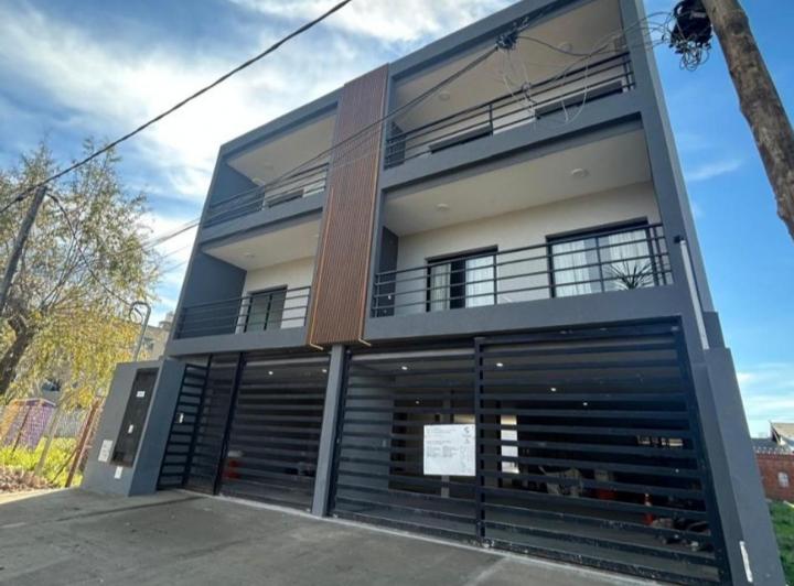 Departamento · 52m² · 3 Ambientes · 1 Cochera
