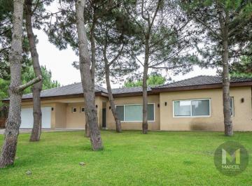 Casa · 400m² · 5 Ambientes · 1 Cochera · Casa en Venta La Herradura Pinamar