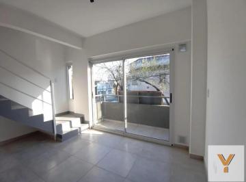 Departamento · 68m² · 2 Ambientes · Dúplex en Venta - 1 Dormitorio 2 Baños - Monte Castro