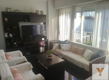 Departamento · 60m² · 3 Ambientes · Departamento en Venta - 2 Dorm. 1 Baño - 60 m² - Berazategui