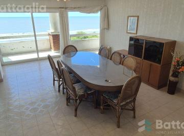 Departamento · 88m² · 4 Ambientes · 1 Cochera · Amplio Semi Piso Frente Al Mar - 4amb con Cochera