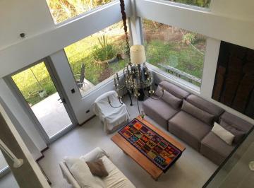 Casa de 8 ambientes, Tigre · Barrio Laguna del Sol, con Dormitorio Principal en Suite en Pb