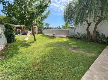 Casa · 156m² · 5 Ambientes · 1 Cochera · Casa en Ibarlucea