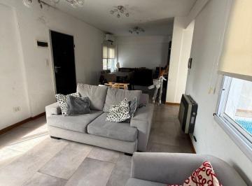 Departamento de 4 ambientes, Avellaneda · Piran 63, Depto en Venta. 2 Dorm con Patio, Cochera y Baulera