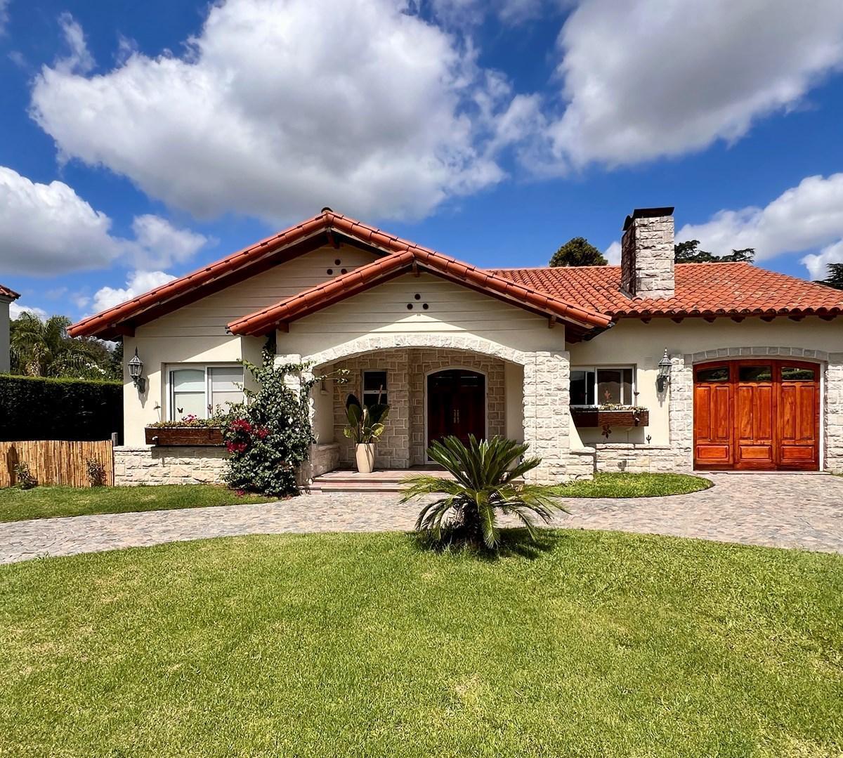 Casa en Venta La Barra Village Escobar 100