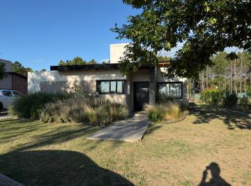 Casa de 3 ambientes, Villa Allende · Casa a La Venta Chacras de La Villa