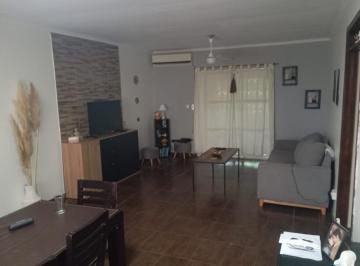 PH · 100m² · 5 Ambientes · PH en Venta en Arana