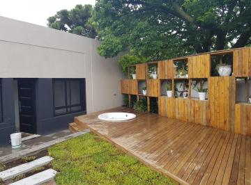 Casa · 109m² · 5 Ambientes · 2 Cocheras · Casa en Venta - Manuel B Gonnet