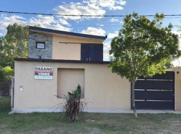 Casa · 205m² · 3 Ambientes · 4 Cocheras · Casa en Venta en Altos de Los Talas