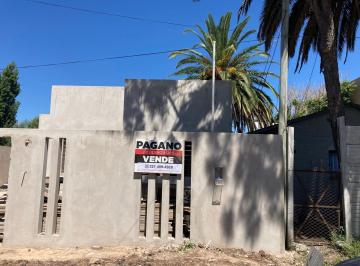 Casa · 105m² · 4 Ambientes · 2 Cocheras · Casa en Venta - Manuel B Gonnet
