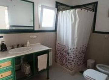 Casa · 269m² · 5 Ambientes · Casa en Venta - 4 Dorm. 4 Baños - Córdoba