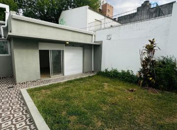 Casa · 95m² · 3 Ambientes · 1 Cochera · PH de 2 Dorm. en Venta en La Plata