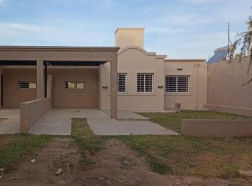 Casa de 4 ambientes, Colonia Tirolesa · Casa en Colonia Tirolesa en Alquiler, 2 Dorm.