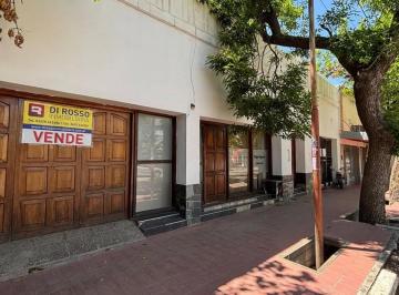 Casa de 3 ambientes, General Alvear · Se Vende Propiedad Céntrica con Locales Comerciales