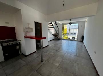 Departamento · 59ha · 3 Ambientes · 1 Cochera · Departamento Tipo Duplex 2 Dorm. con Cochera en Tolosa en Venta /alquiler